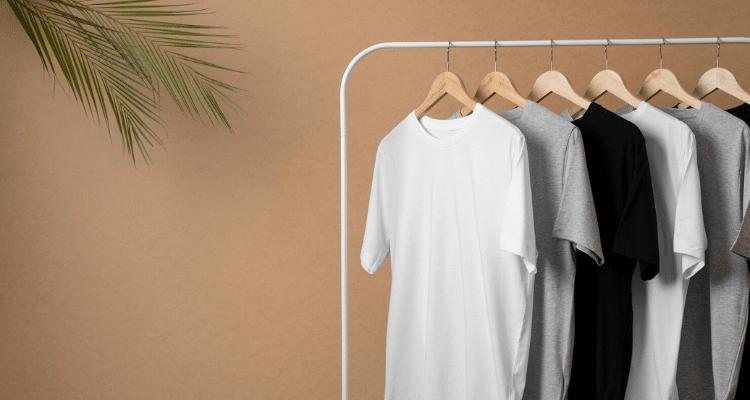 How to hang clothing for optimal wrinkle prevention in your retail store