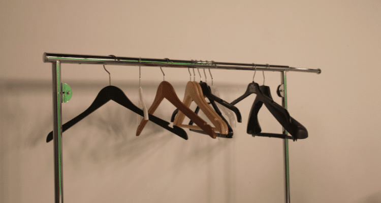 Why use collapsible clothing racks in fashion shows